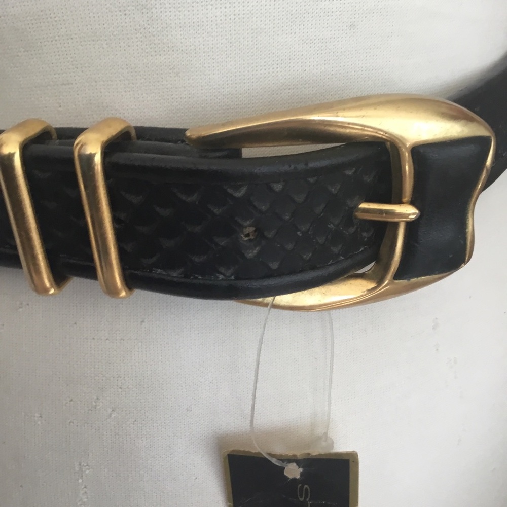 Vintage ST. MARTIN Dallas Black Embossed Leather Belt Gold Buckle Small S NWT